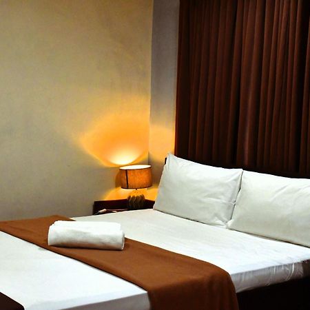Arzo Hotel Makati San Pedro Makati Eksteriør billede