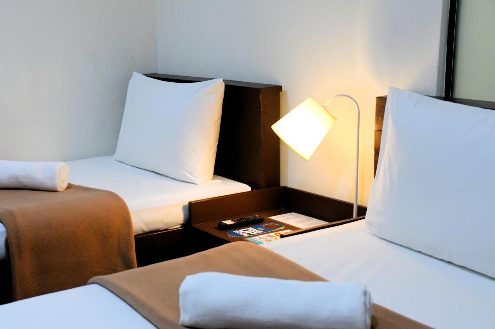 Arzo Hotel Makati San Pedro Makati Eksteriør billede